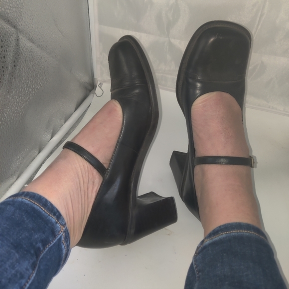 Aldo Shoes Y2k Aldo Black Leather Mary Janes Sz 85 Poshmark